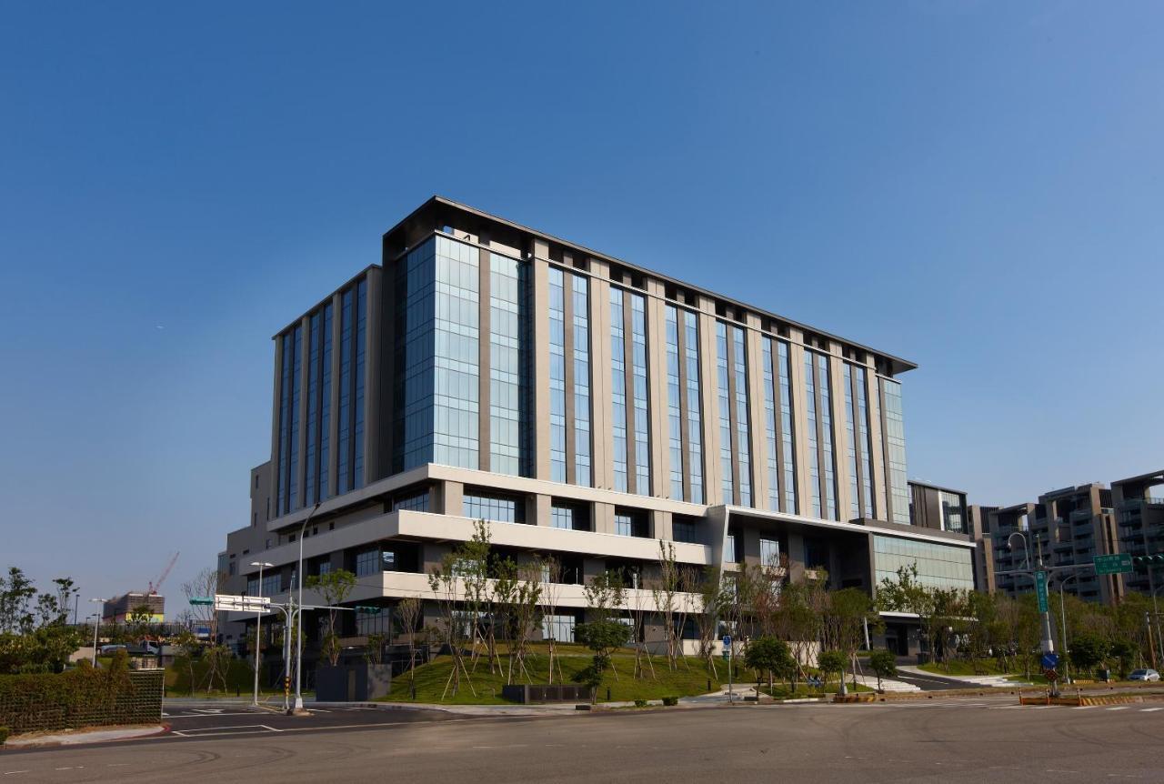 Hotel Cozzi Blu Čung-li Exteriér fotografie Kaohsiung Medical University Hospital